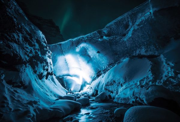 LA GROTTA DI GHIACCIO PIU’ GRANDE DEL MONDO